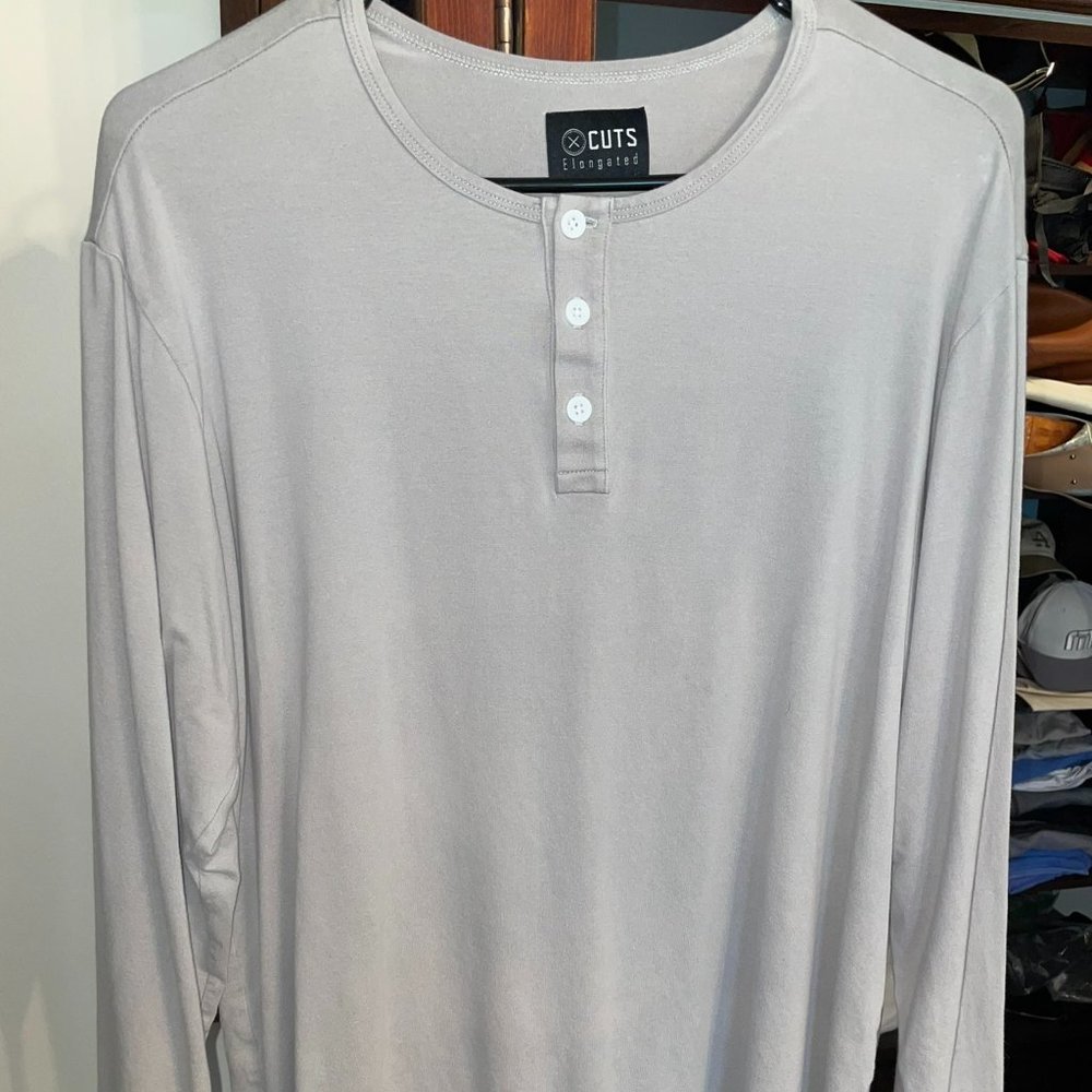 Cuts Clothing - AO Henley Elongated Long Sleeve